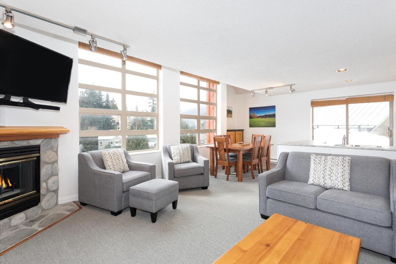 Lake Placid Lodge By Whiski Jack Whistler Bagian luar foto